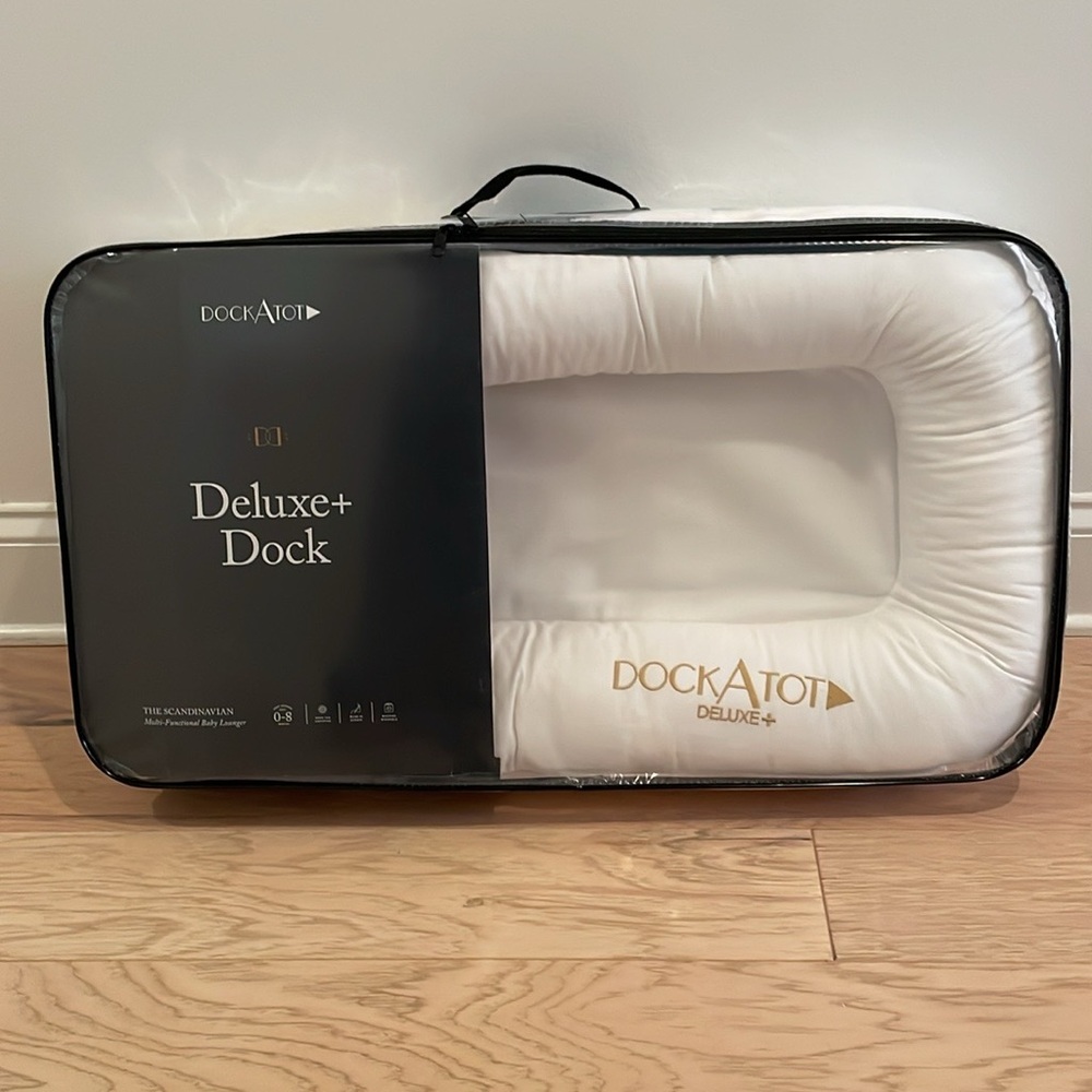 Deluxe+ DockATot Pristine White